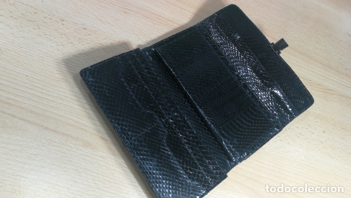 Antig&uuml;edades: MONEDERO BILLETERO DE PIEL DE COBRA - Foto 6
