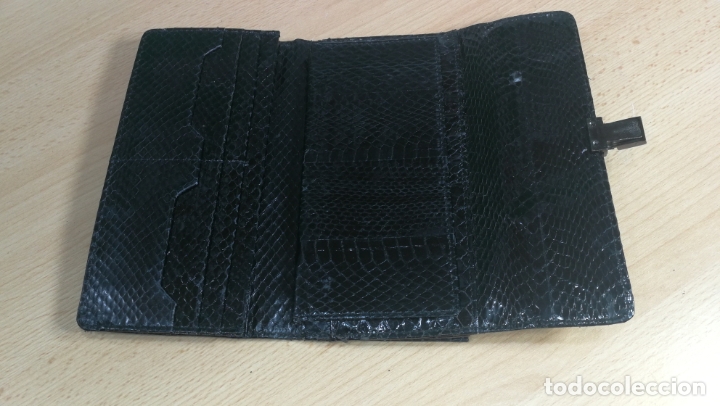 Antig&uuml;edades: MONEDERO BILLETERO DE PIEL DE COBRA - Foto 9