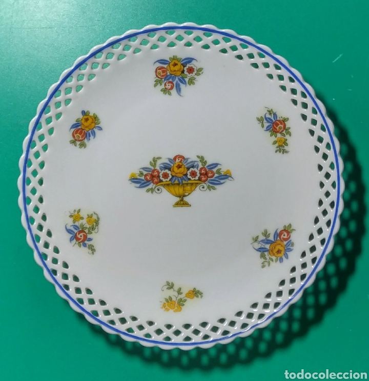 Antig&uuml;edades: 2 Platos porcelana calada. Schumann. - Foto 1