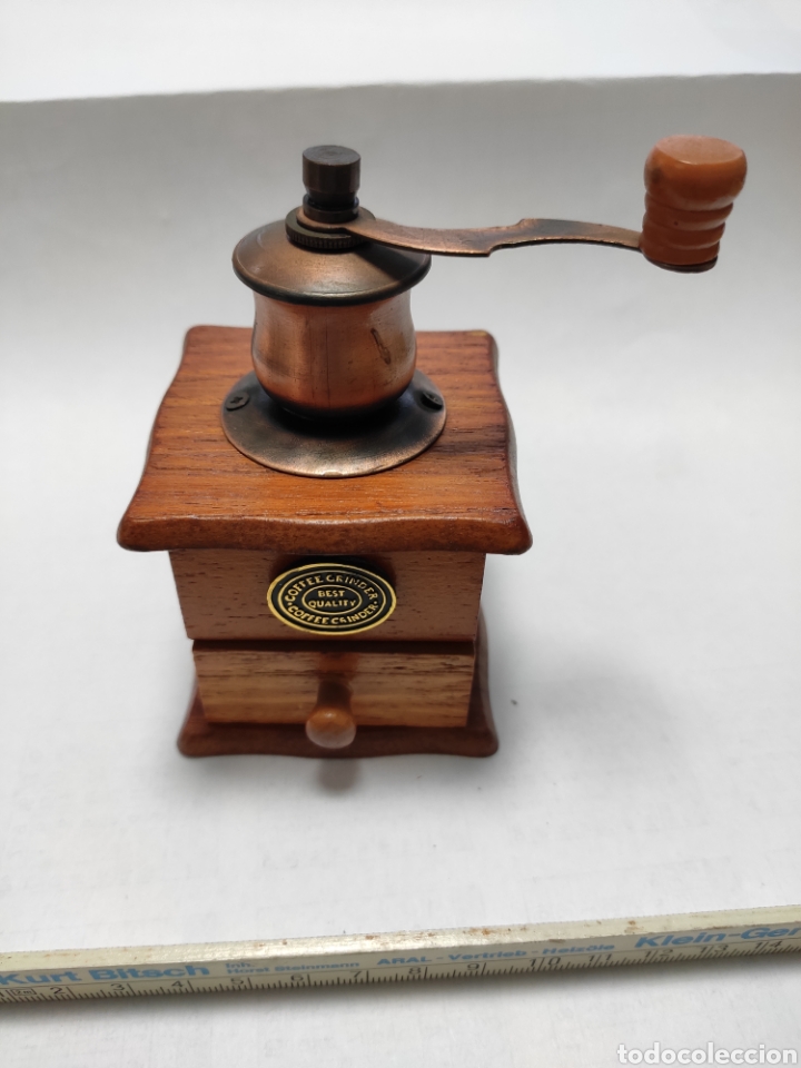 Antig&uuml;edades: Antiguo mini molinillo de caf&eacute;