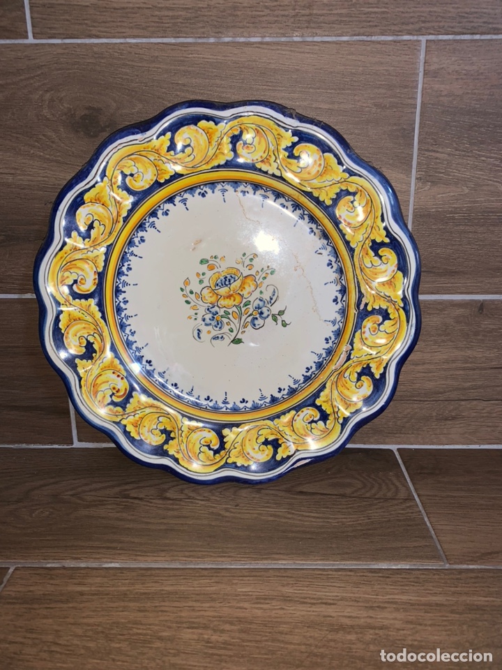 Antig&uuml;edades: Plato antiguo Talavera - Foto 1
