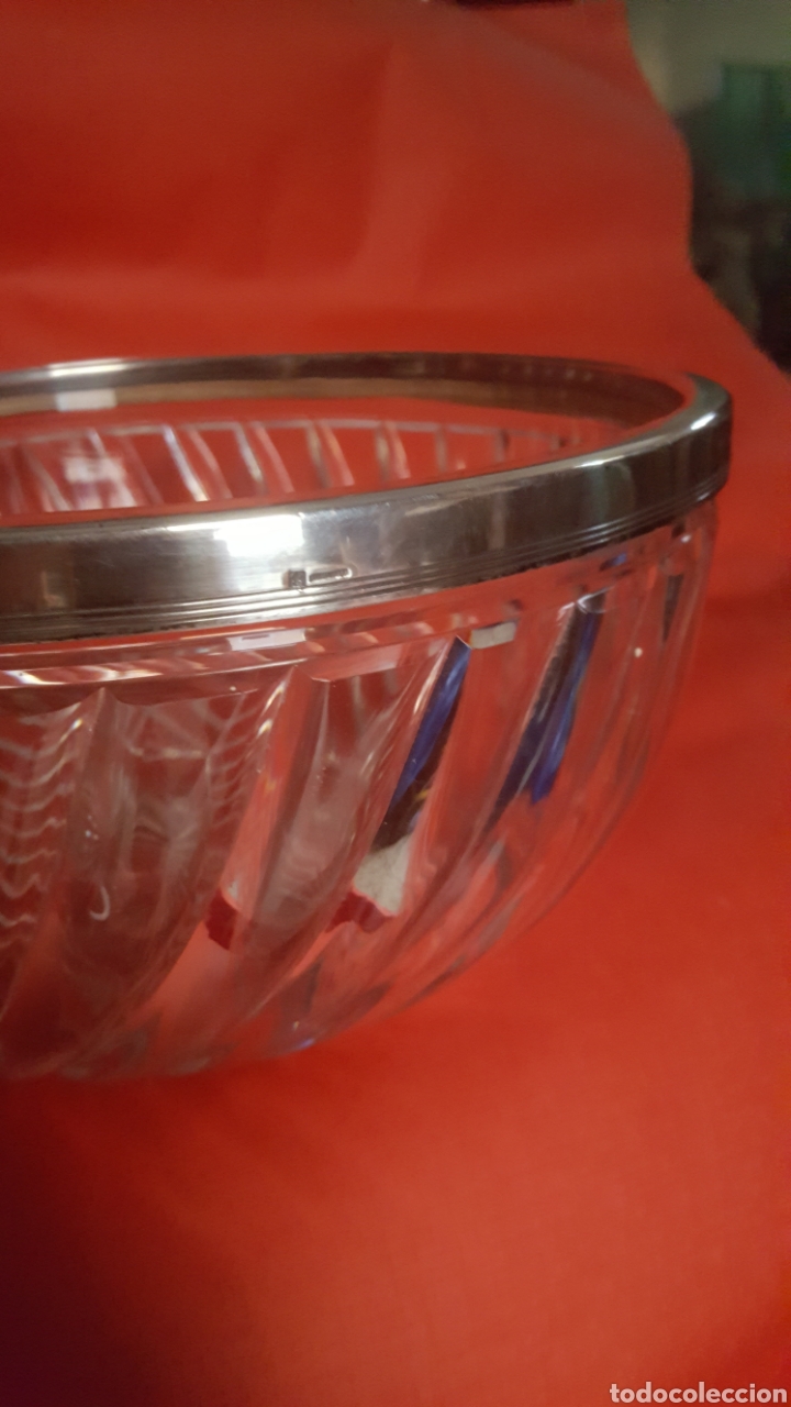Antig&uuml;edades: cuenco de cristal tallado con el cuello de plata - Foto 3