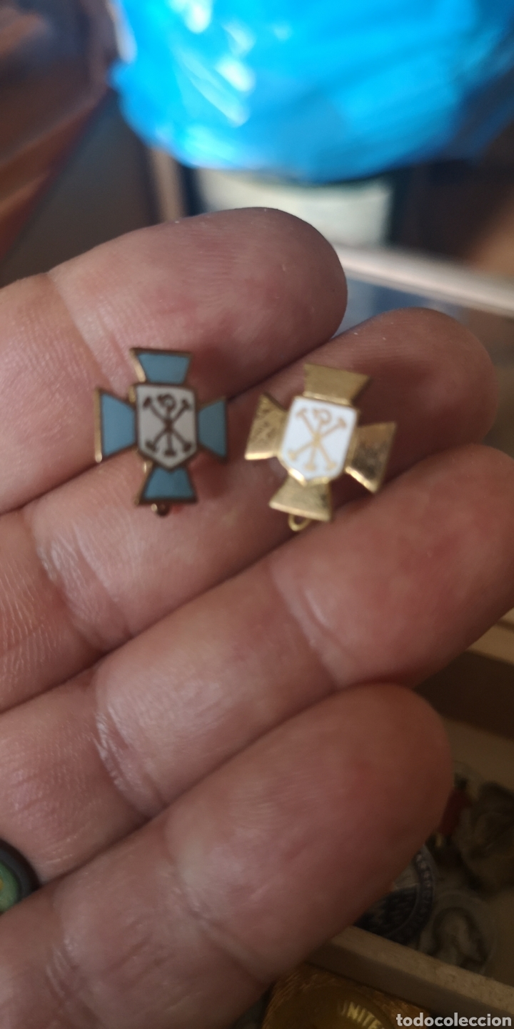 Antig&uuml;edades: Antiguas insignias religiosas - Foto 1