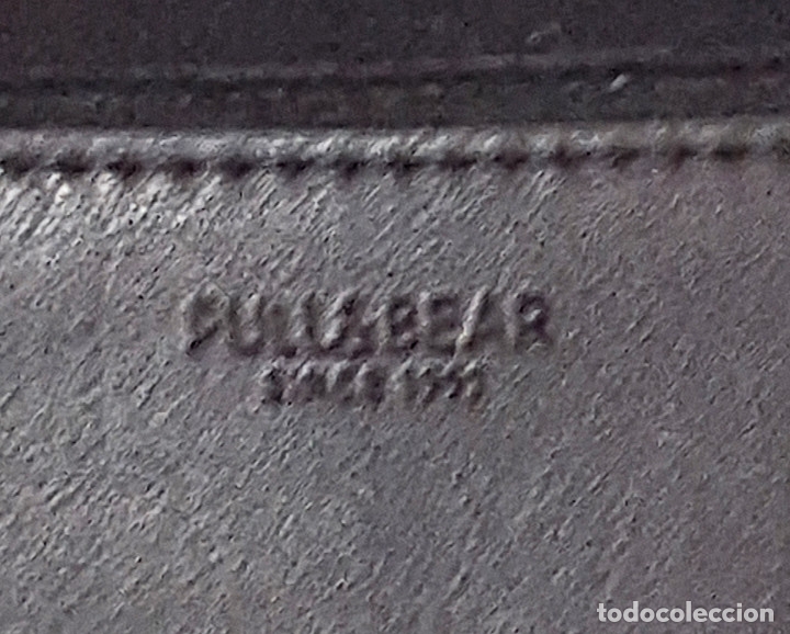 Antig&uuml;edades: Bolso antiguo negro de hombro Pull&not;Bear Since 1991. - Foto 2