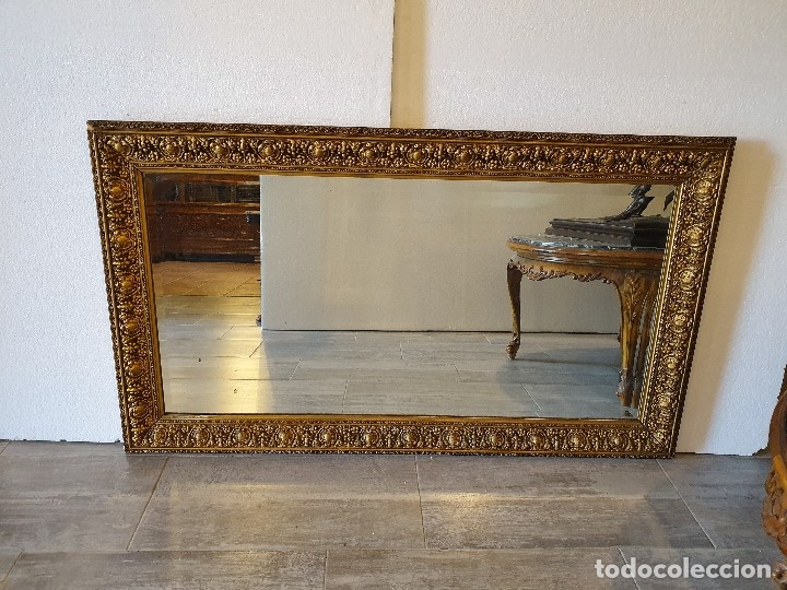 Antig&uuml;edades: ESPEJO VISELADO DE MADERA - Foto 1