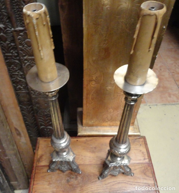 Antig&uuml;edades: Pareja de candelabros religiosos vela - Foto 6