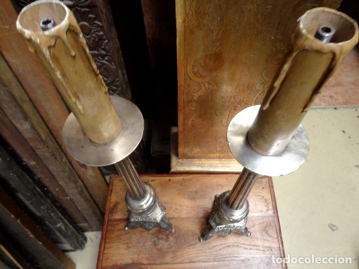 Antig&uuml;edades: Pareja de candelabros religiosos vela - Foto 10