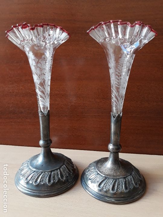 Antiques: Pareja de violeteros modernistas  de cristal tallado y base de alpaca- siglo XIX Pp XX