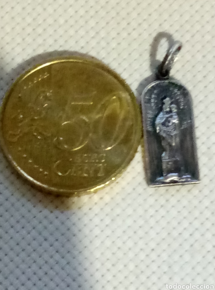 Antig&uuml;edades: Medalla Virgen del Pilar plata - Foto 3