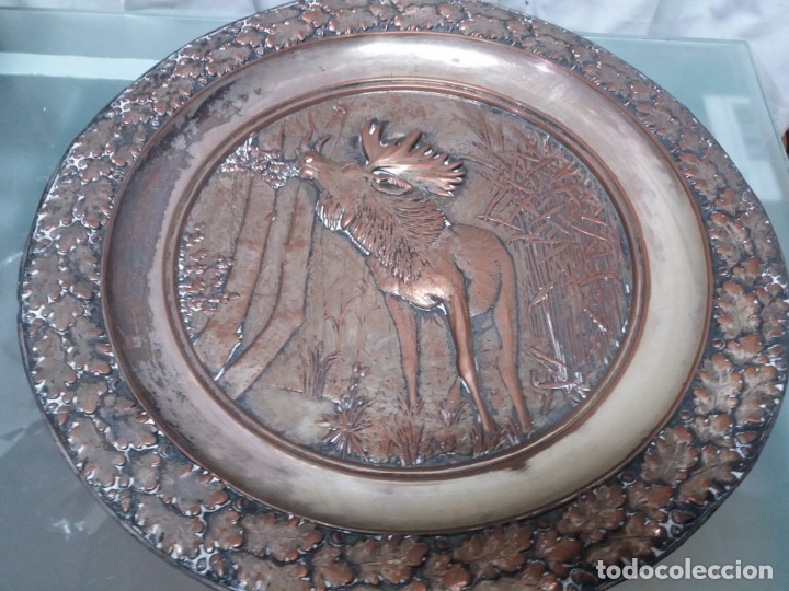 Antig&uuml;edades: GRAN PLATO DE ALPACA EN RELIEVE - Foto 4