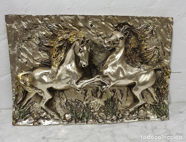 Antig&uuml;edades: PLACA RELIEVE CABALLOS - Foto 1