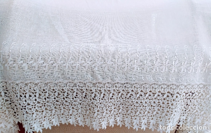 Antig&uuml;edades: Cortinas blancas bordadas y encaje - Foto 3