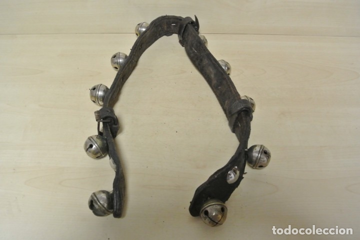 Antig&uuml;edades: COLLAR DE CASCABELES COMPLO Y USADO - Foto 3