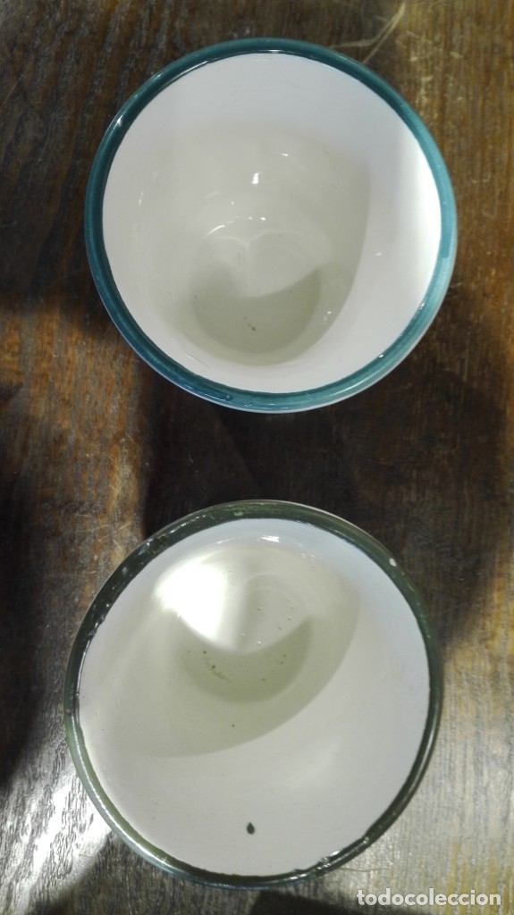 Antig&uuml;edades: Pareja de vasos de cer&aacute;mica decorada - Foto 3