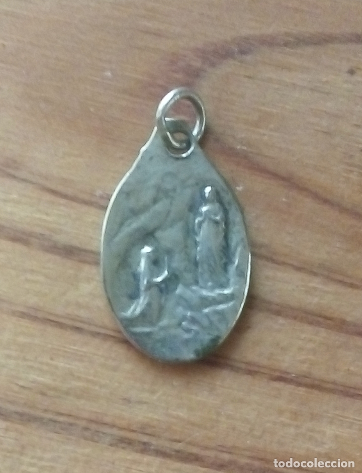 Antig&uuml;edades: MEDALLA PLATA VIRGEN DE LOURDES - Foto 2
