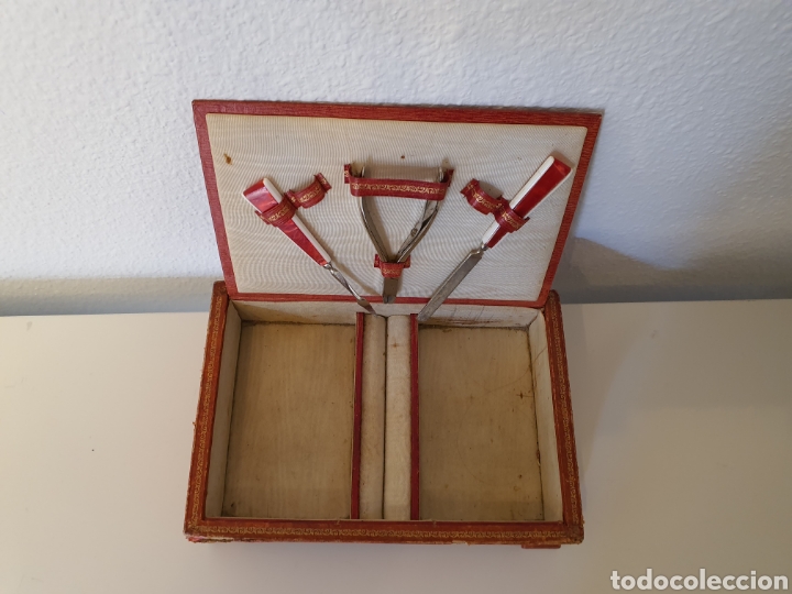 Antiques: Antigua caja manicura .