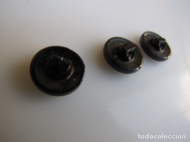 Antig&uuml;edades: Lote tres botones cristal checo. - Foto 3