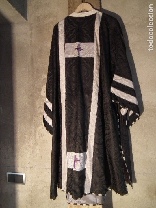 Antig&uuml;edades: CASULLA NEGRA - Foto 1