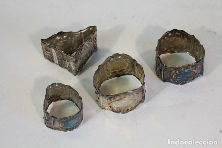 Antig&uuml;edades: 4 servilleteros plateados - Foto 2
