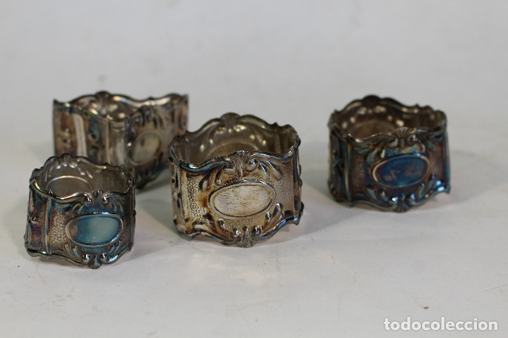 Antig&uuml;edades: 4 servilleteros plateados - Foto 3