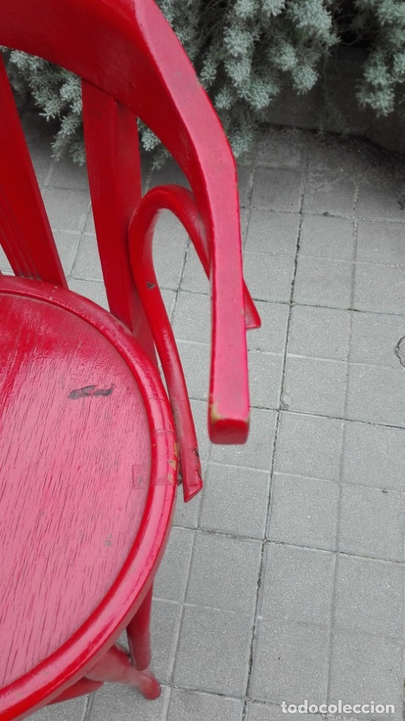 Antig&uuml;edades: Sill&oacute;n de madera pintado en rojo - Foto 5