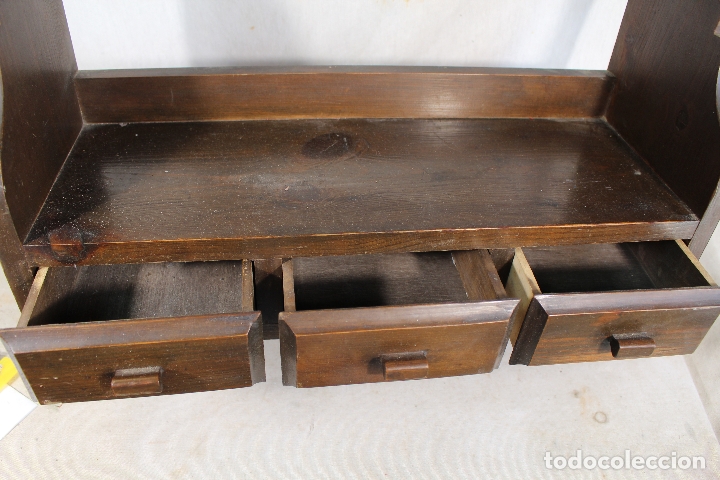 Antig&uuml;edades: repisa con 3 cajones en madera - Foto 3