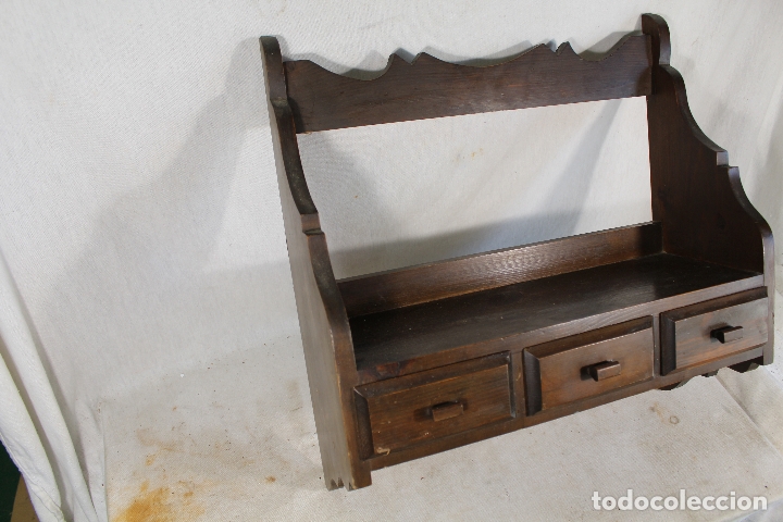 Antig&uuml;edades: repisa con 3 cajones en madera - Foto 5