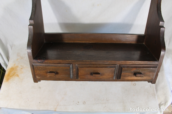 Antig&uuml;edades: repisa con 3 cajones en madera - Foto 7