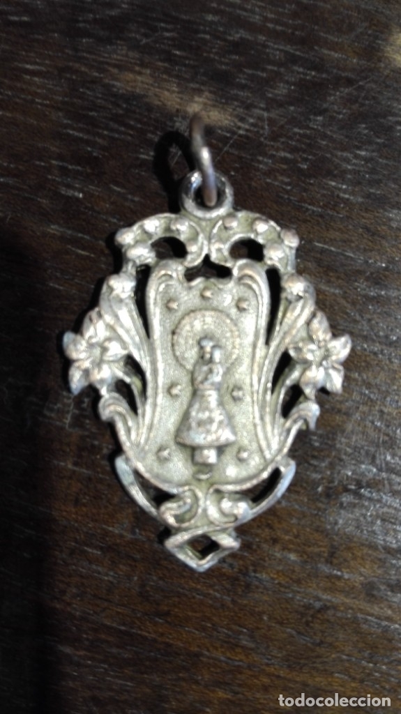 Antig&uuml;edades: Medalla de la Virgen del Pilar - Foto 1