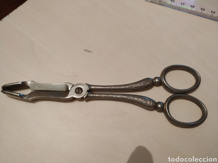 Antig&uuml;edades: Pinzas para marisco con forma de tijera - Foto 1