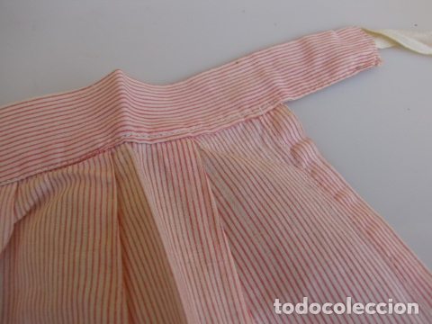 Antig&uuml;edades: Mandil para ni&ntilde;a - Foto 2
