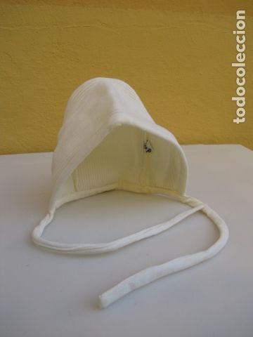 Antig&uuml;edades: Gorro o capota para beb&eacute; - Foto 2