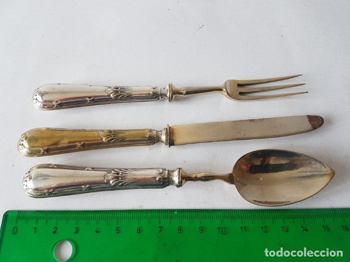 Antig&uuml;edades: JUEGO DE CUCHARA, TENEDOR Y CUCHILLO. - Foto 1
