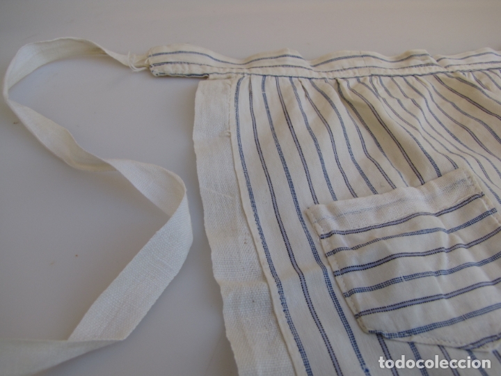 Antig&uuml;edades: Mandil o delantal de algod&oacute;n. Indumentaria - Foto 1