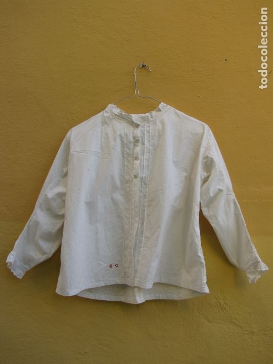 Antig&uuml;edades: Camisa indumentaria. Puntillas - Foto 2