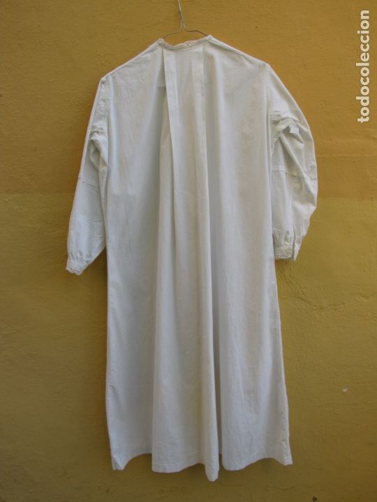 Antig&uuml;edades: Camis&oacute;n. Vainicas y puntillas - Foto 7
