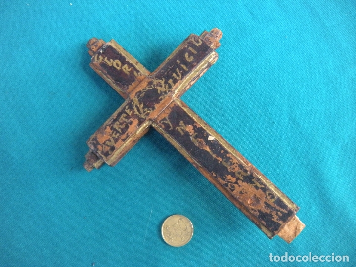 Antig&uuml;edades: ANTIGUA CRUZ EN MADERA TALLADA - Foto 2