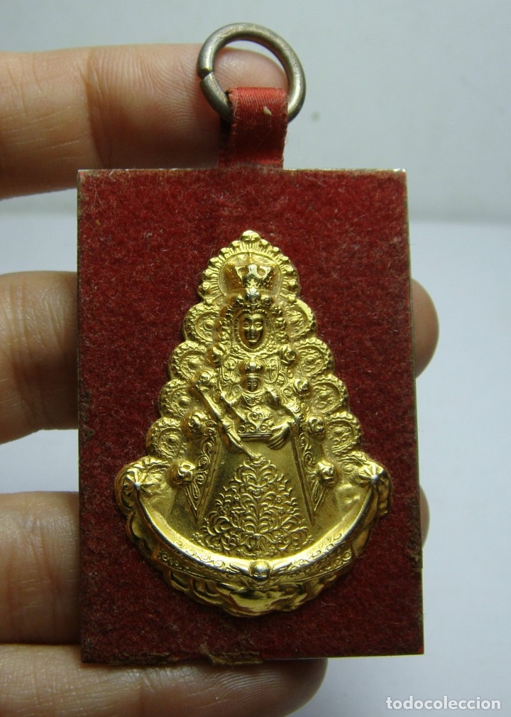 Antig&uuml;edades: Medalla de la Virgen del Roc&iacute;o. - Foto 1