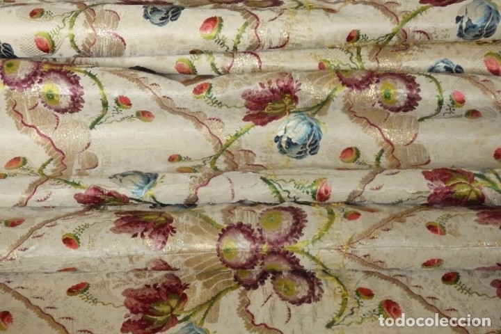 Antigüedades: Frente de grandes dimensiones en espolín de seda y brocados de plata. España, siglos XVII-XVIII. - Foto 26 - 182643183