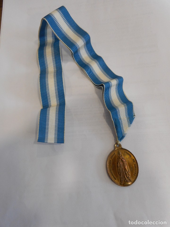 Antig&uuml;edades: Medalla de la Virgen con cinta para el cuello - Foto 2