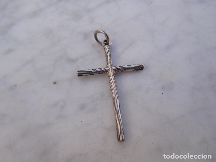 Antig&uuml;edades: Cruz religiosa de plata maciza - Foto 1