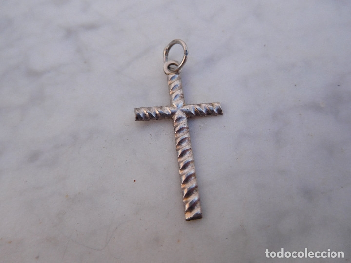 Antig&uuml;edades: Cruz religiosa de plata maciza - Foto 1