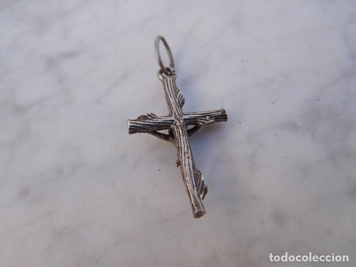 Antig&uuml;edades: Cruz religiosa de plata maciza - Foto 2