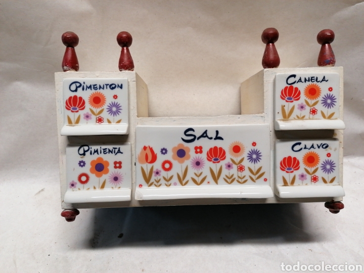 Antig&uuml;edades: especiero de porcelana - Foto 1