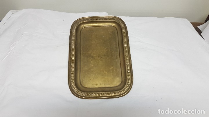 Antig&uuml;edades: Bandeja plata o alpaca