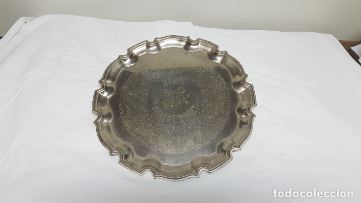 Antig&uuml;edades: Bandeja de acero inoxidable