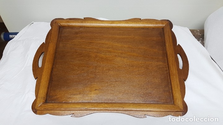 Antig&uuml;edades: Bandeja de madera