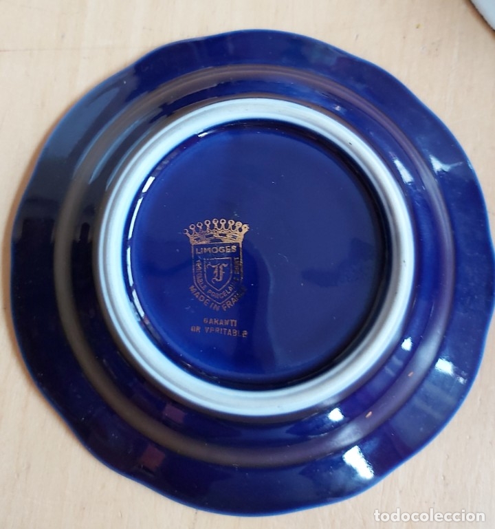 Antig&uuml;edades: Platito azul y dorado  Limoges - Foto 2