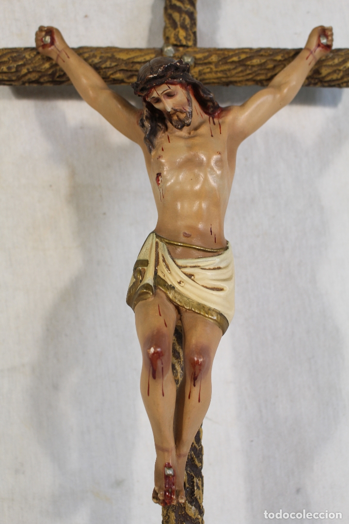 Antig&uuml;edades: cristo en la cruz de estuco y madera - Foto 7