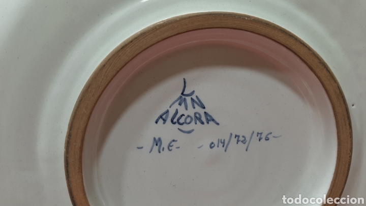 Antig&uuml;edades: BONITO PLATO DE ALCORA. MIDE 34 CM. - Foto 4